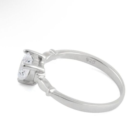 Sterling Silver Heart Cut CZ Engagement Ring Romantic Twist Design New - Picture 4 of 5